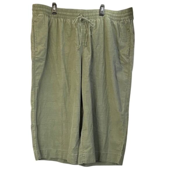 Lane Bryant Womens 26/28 Olive Green Crop Cotton Blend Casual/Vacation Pants - Picture 1 of 7